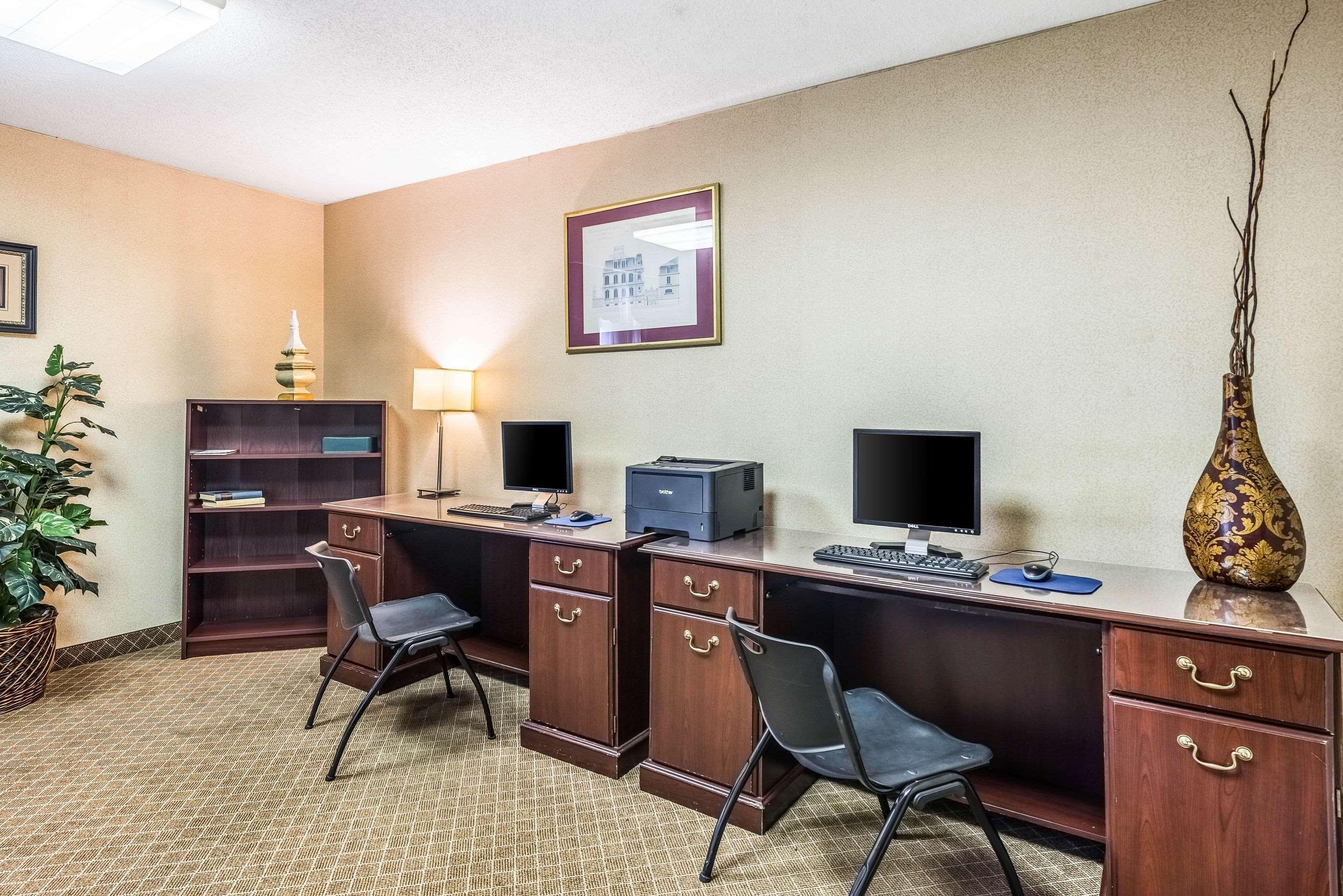 Clarion Hotel Cincinnati North Sharonville Exterior foto